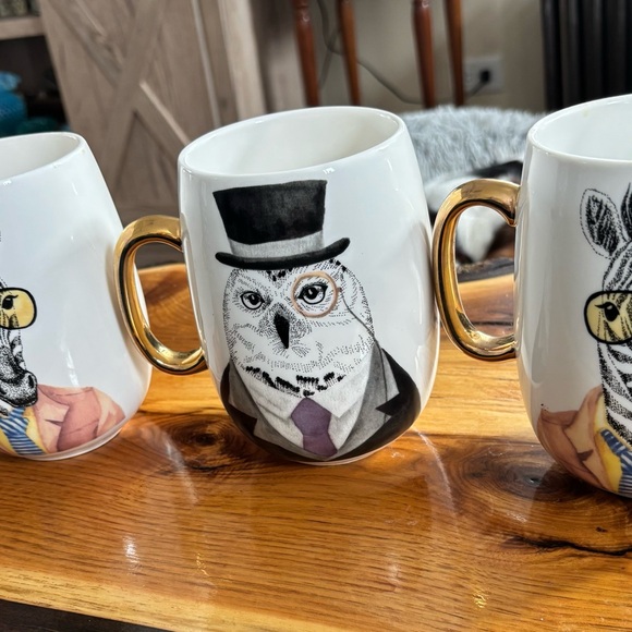 Pier 1: 3 “book club” Gold-Handled zebra & wise owl Print, large Mugs - Picture 5 of 6